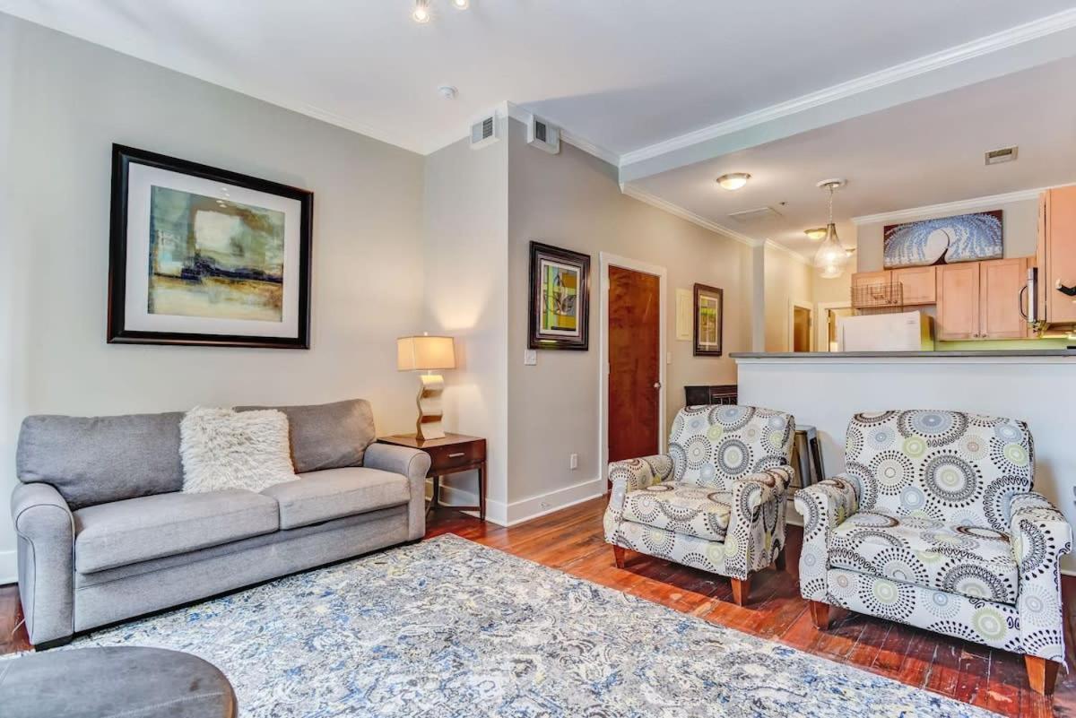 E Bay St Loft By City Market And River Street 서배너 외부 사진